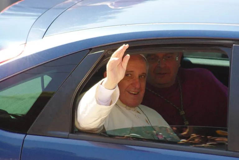 Papa Francesco: gli auguri di guarigione di Mattarella