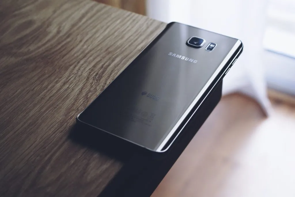 Arriva l’app di fotoritocco Galaxy Enhance-X