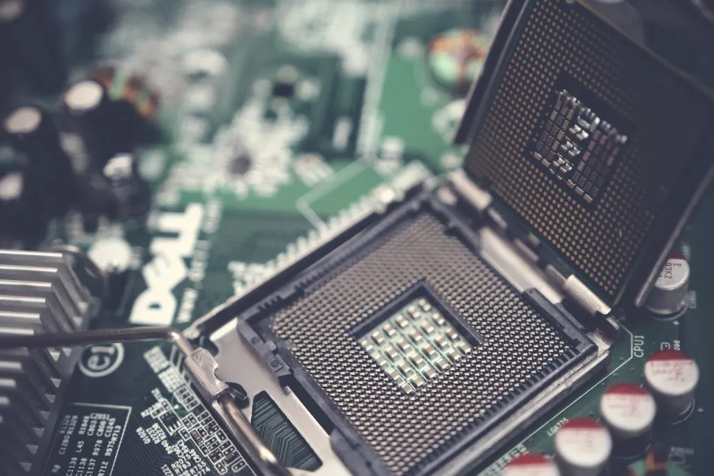 AMD: i CPU Ryzen adotteranno un design ibrido simile ai chip Intel
