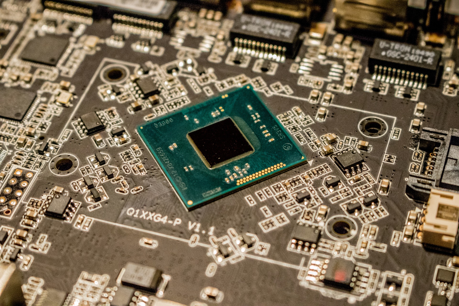 Snapdragon è una famiglia di circuiti integrati prodotti dall’azienda Qualcomm, tra le più rinomate del settore: caratteristiche e modelli recenti.