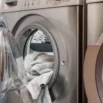 Bicarbonato di sodio per il bucato: come usarlo