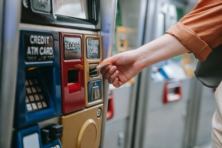 Poste, hackerato sportello bancomat: colpo da 70 mila euro
