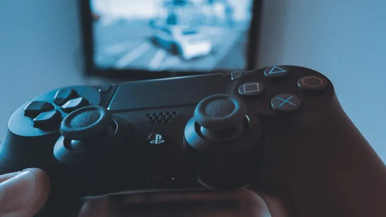 Playstation: in regalo 6 mesi gratuiti di Apple TV+