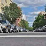 Lukaku sbarca a Roma: tifosi in delirio a Ciampino causano danni alle auto
