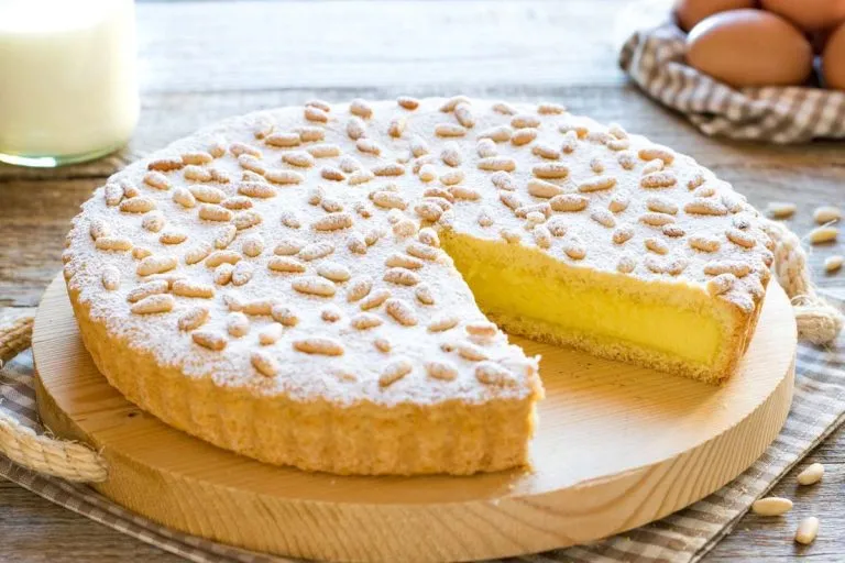 Torta della nonna: ricetta del tipico dolce italiano