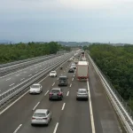 Autostrada A4: tir contro guardrail vicino a Brescia