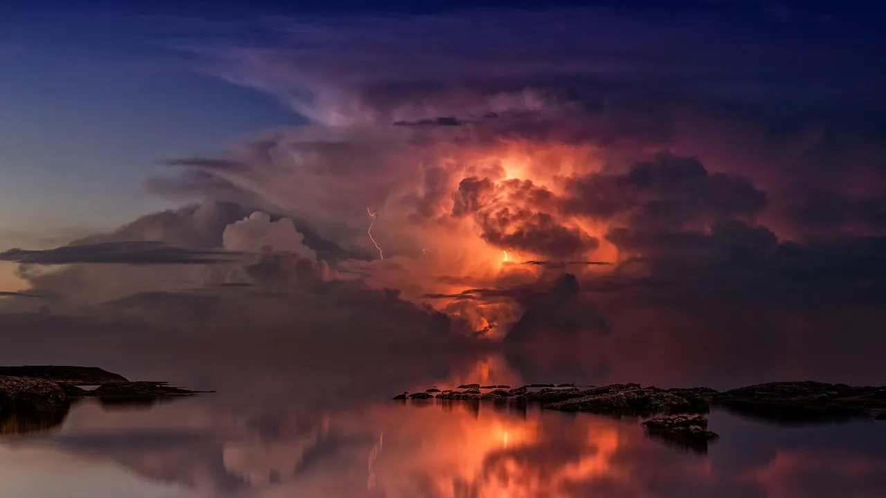 Meteo: pioggia e temporale oggi 15 settembre 2023