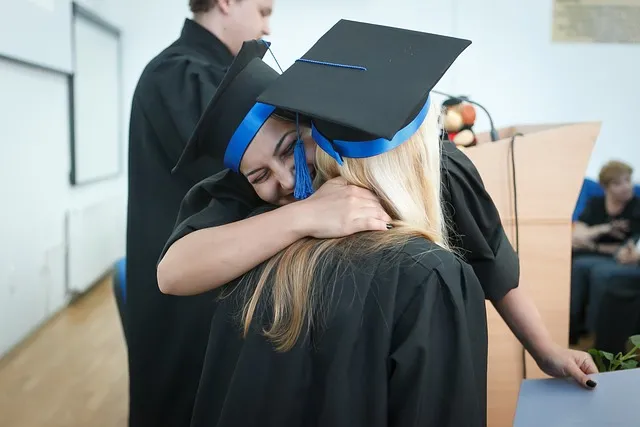 Laurea di un’amica: cosa scegliere per un regalo perfetto?