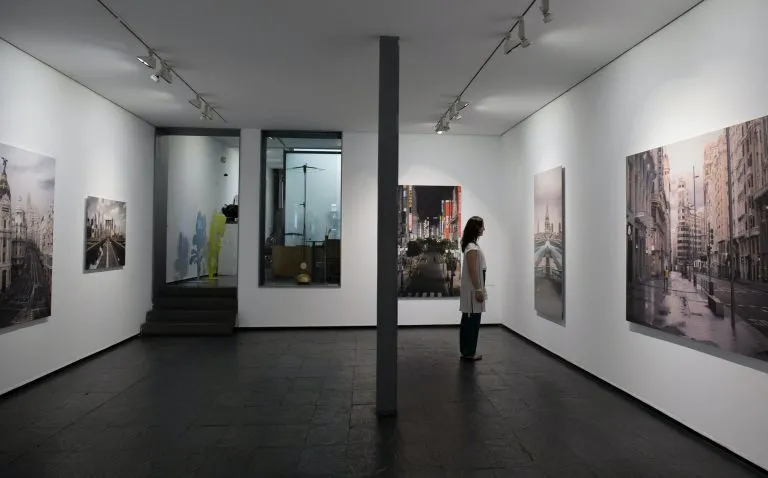 Fiori e Ca**i: Vittorio Sgarbi cambia il titolo della mostra?