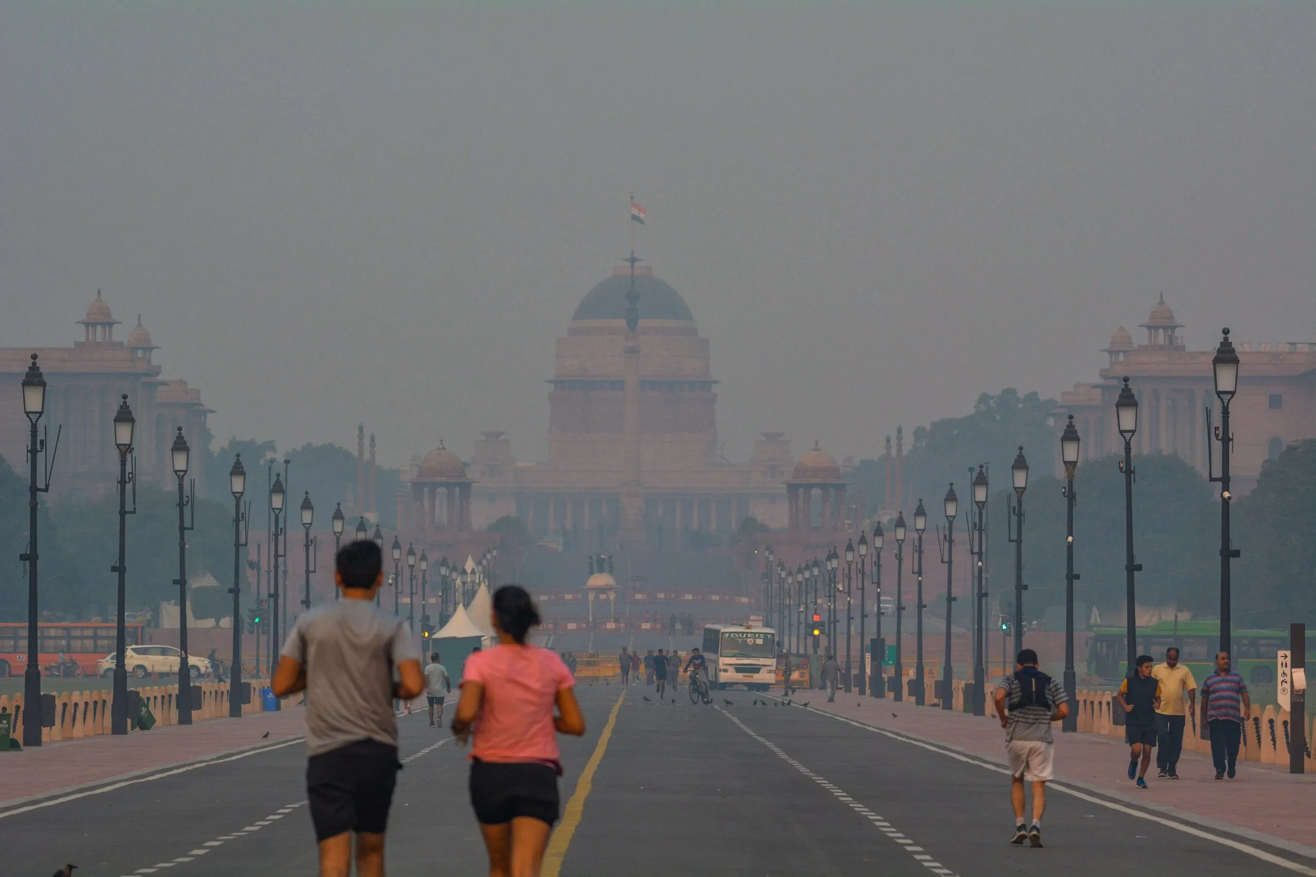 Lo smog a Nuova Delhi: arriva la pioggia artificiale?