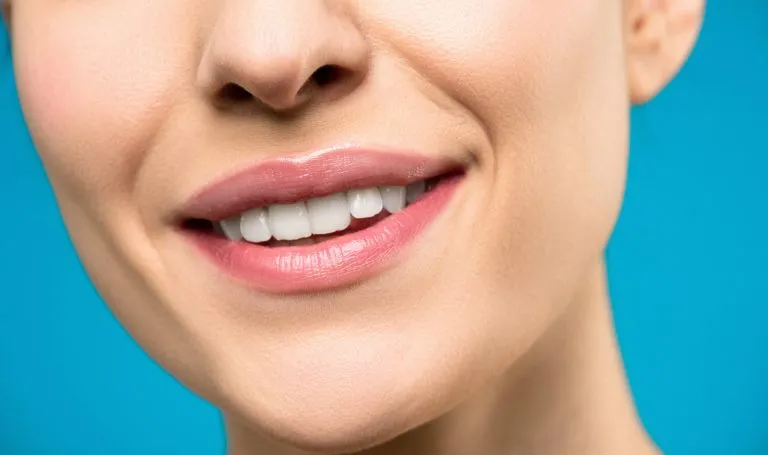 Sbiancamento denti a casa: i metodi migliori