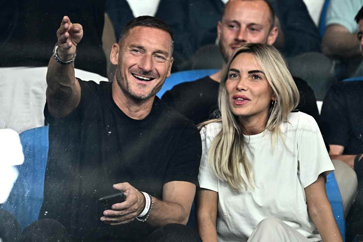 Francesco Totti con Noemi Bocchi